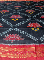 Load image into Gallery viewer, Sambalpuri Ikat silk saree