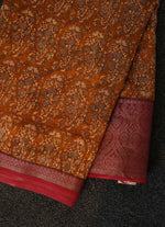 Load image into Gallery viewer, Maroon Paisley Printed Linen Saree