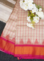 Load image into Gallery viewer, Chequerd Gadwal silk saree