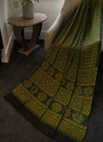Load image into Gallery viewer, Bottle Green Chequred Linen Saree