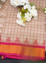 Load image into Gallery viewer, Chequerd Gadwal silk saree
