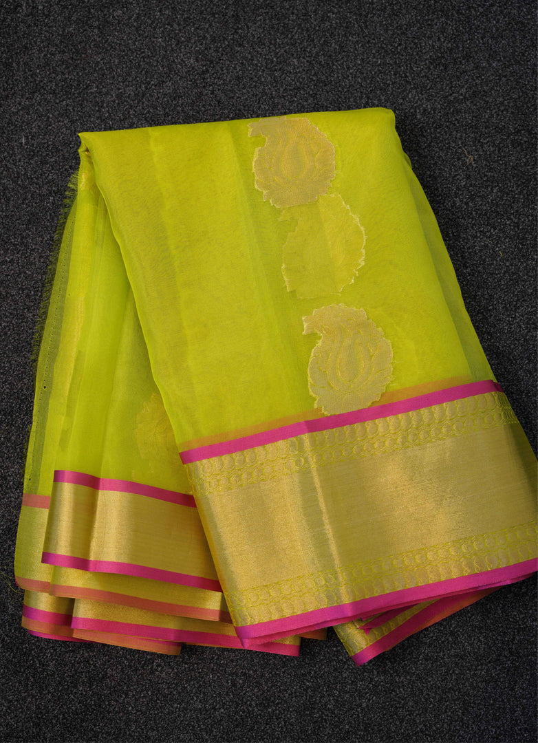 Banarasi half silk saree with kanji border