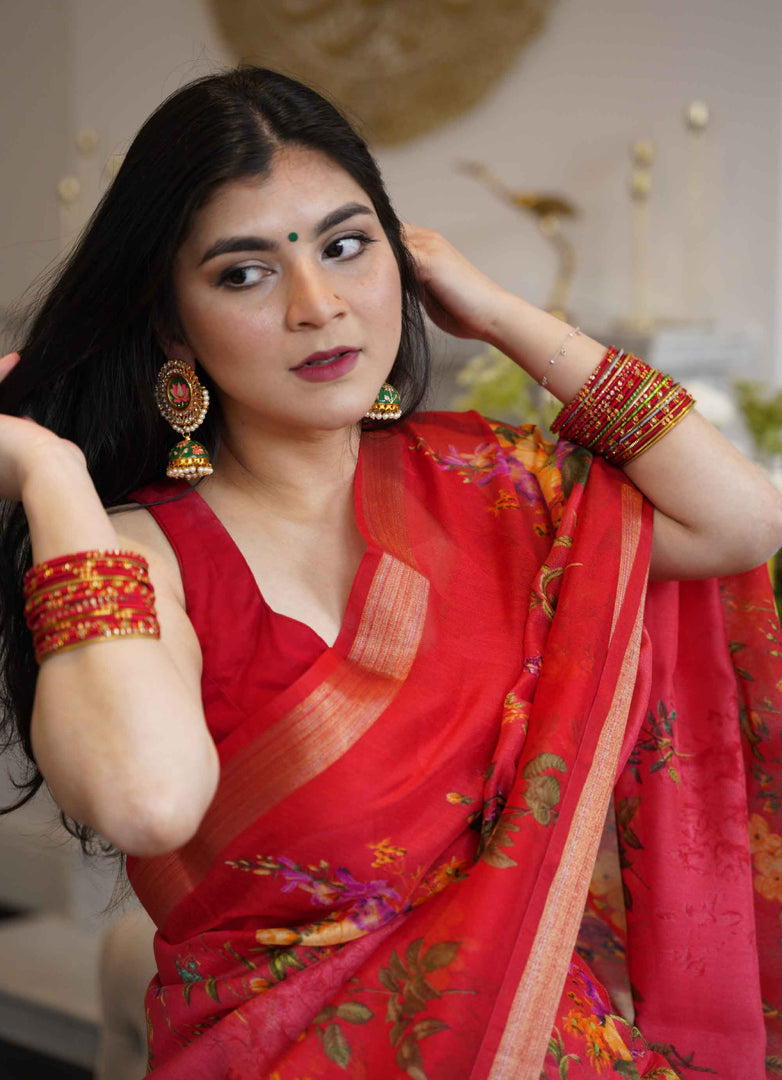 Floral Print Linen Saree in Red