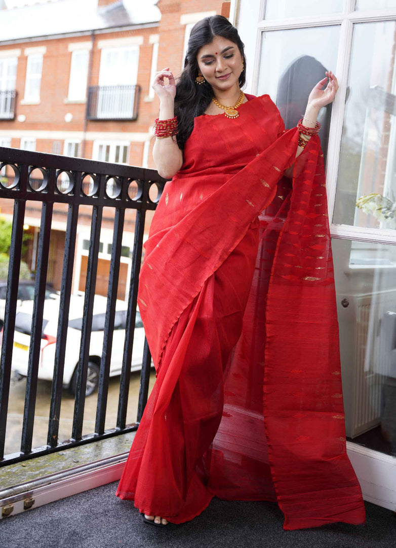 Dhakai Jamdani Saree in Red