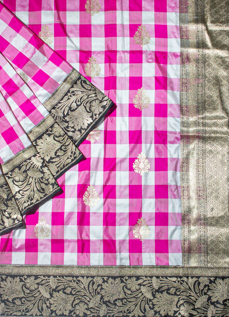 Chequered Banarasi silk saree in Kadwa Weave